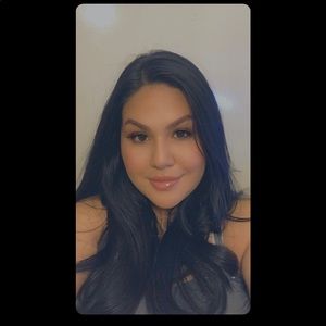 Meet your Posher, Lesly